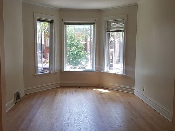 3rd image of 3510 N Damen Ave