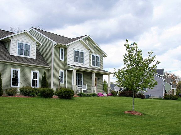3rd image of 51 Chester Dr