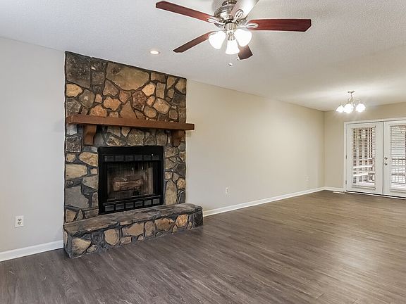 4th image of 1805 Forest Dr