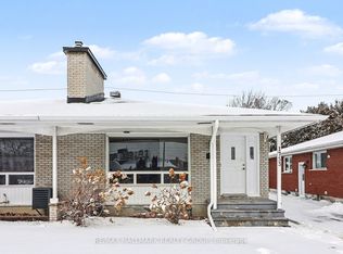 1753 Heron Rd, Ottawa, ON K1V6A2