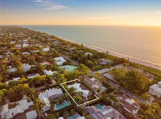 145 3rd Ave N, Naples, FL 34102
