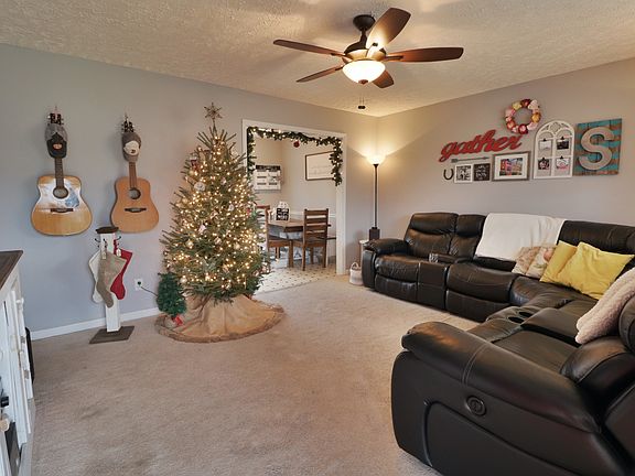 2nd image of 123 Mallow Dr