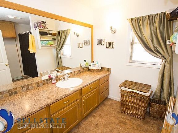 5th image of 8510 Showers St