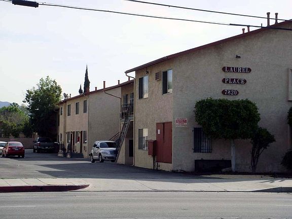 2nd image of 7820 Laurel Canyon Blvd APT 5