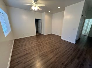 718 Orchid Dr #B, Bakersfield, CA 93308