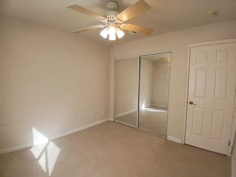 2377 Sand Knoll Ave — Photo 7