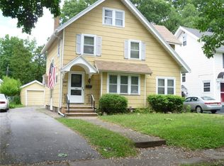 56 Kingsley Rd, Rochester, NY 14612