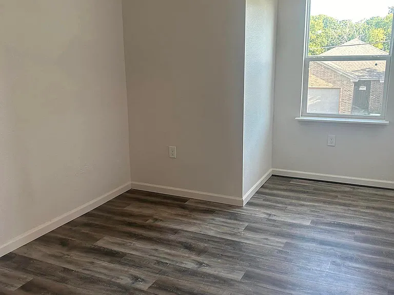 307 Zion St #A — Photo 4