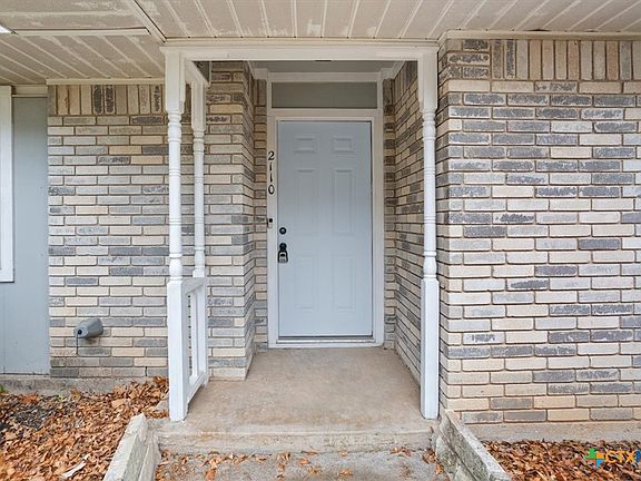 5th image of 2110 Winchester Dr
