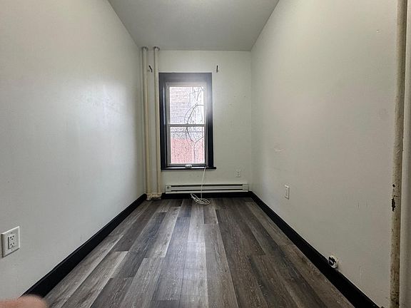4th image of 104 Belmont Ave #12E