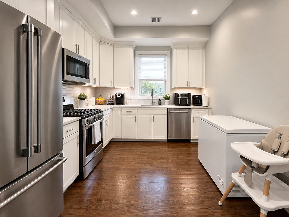 1st image of 7 Langford Park #2B