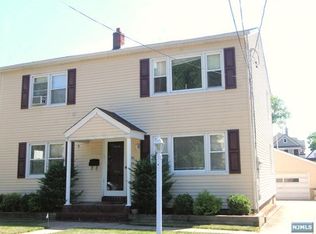 136 Pine St, Hackensack, NJ 07601