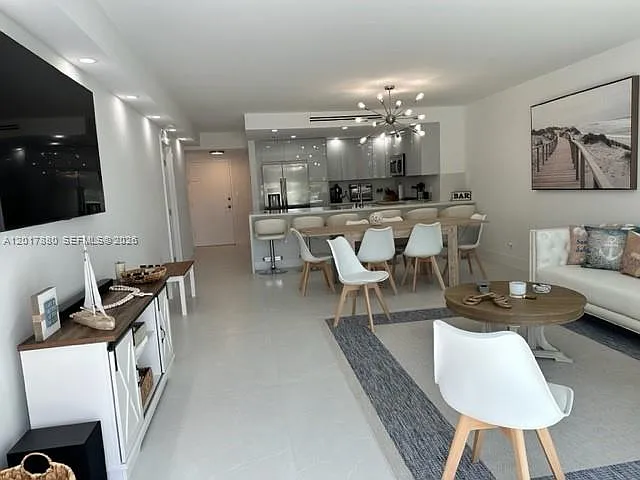 5401 Collins Ave #128 — Photo 15