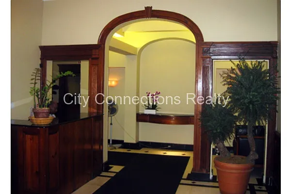 Rented by City Connections Realty | media 22