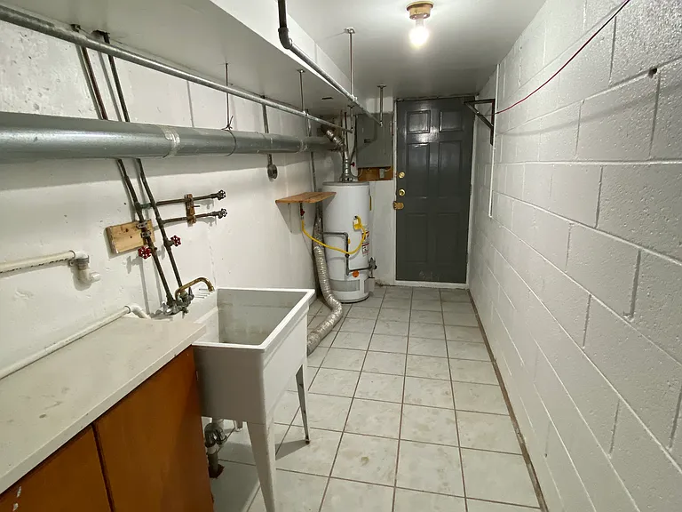 8732 Ditman St — Photo 18
