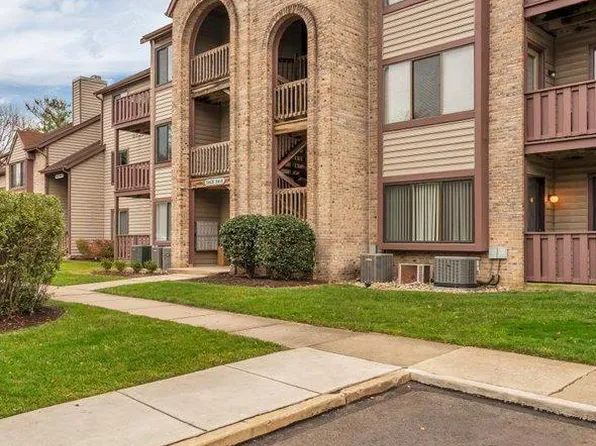 5011 Dunbarton Rd, Mount Laurel, NJ 08054