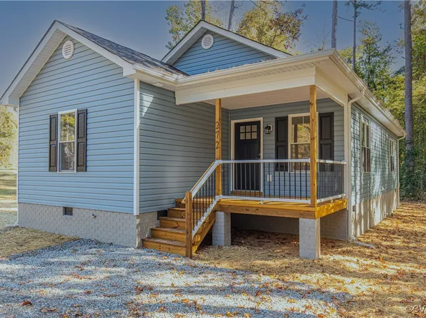 272 Virginia Lee Blvd, Blackstone, VA 23824