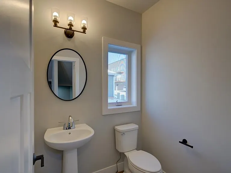 4880 Romaine Rd — Photo 14