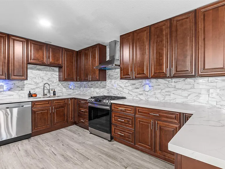 3853 Rosedale St — Photo 16