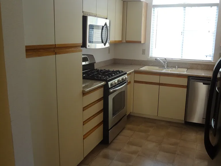 9166 Madison Green Ln #54 — Photo 8
