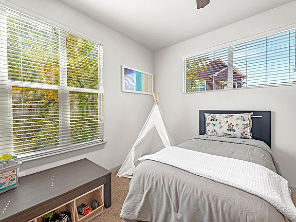 5th image of 922 E Sonterra Blvd #0dd3684c6