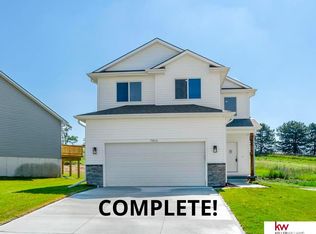 7909 N 93rd St, Omaha, NE 68122