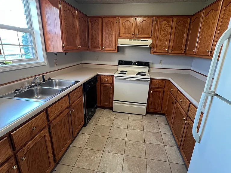 3241 Old Lebanon Rd — Photo 3