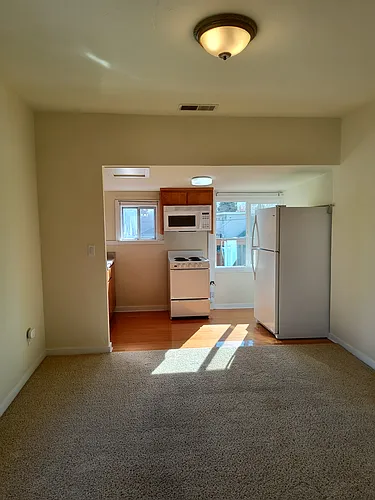 2716 S St #2 Photo 1