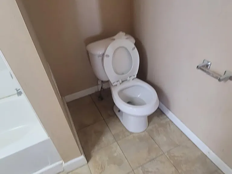 533 Prescott St — Photo 5