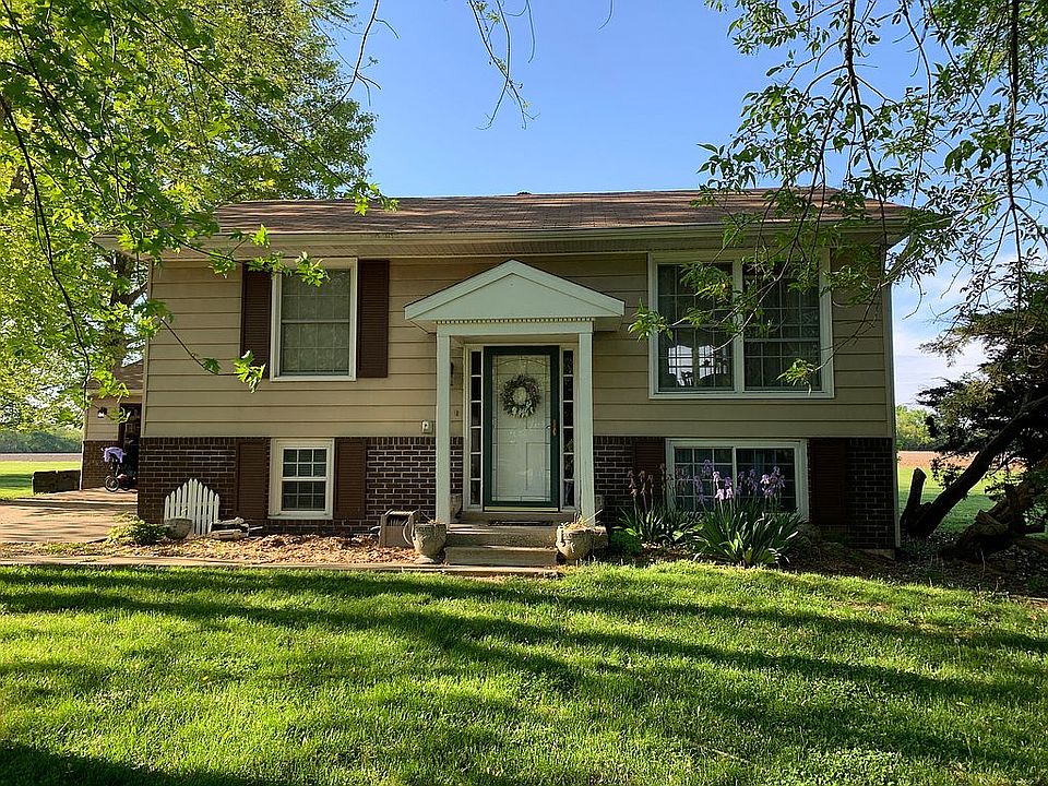 1st image of 18394 Blackhawk Dr