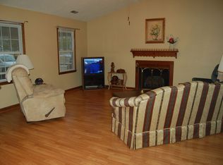 107 Friar Ct, Havelock, NC 28532