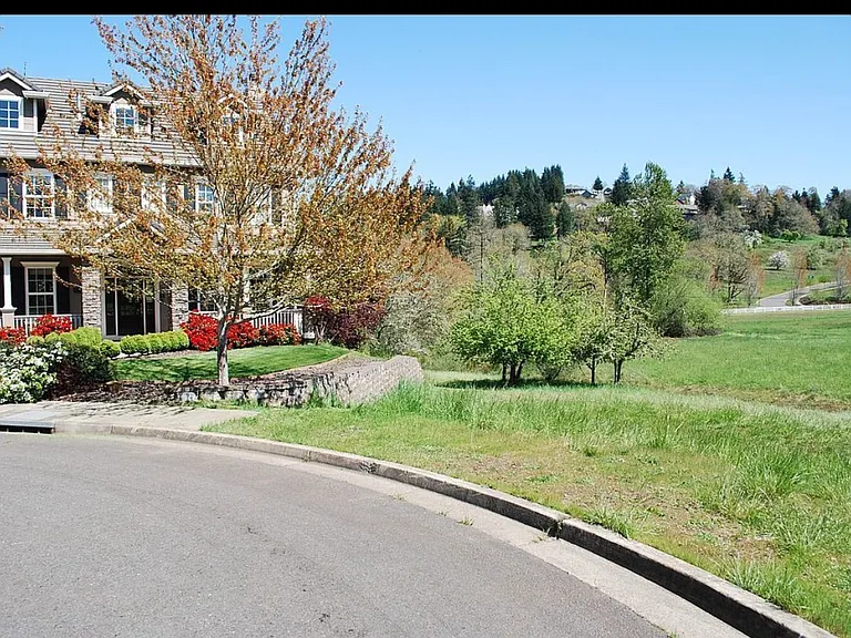 3097 Skyview Ln — Photo 35