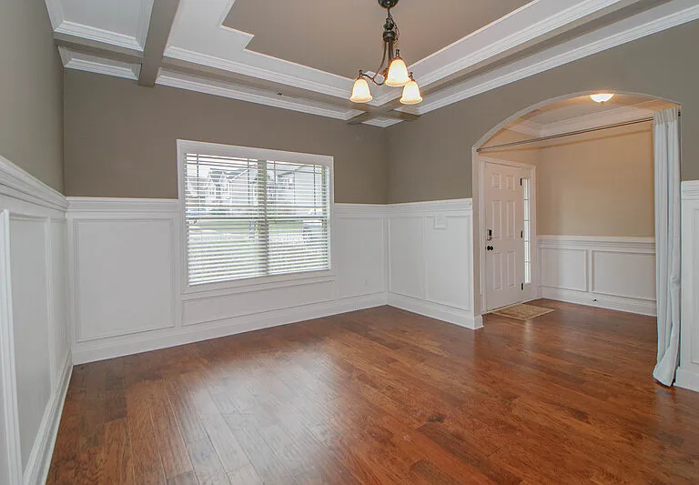 3338 N Henderson Way — Photo 2