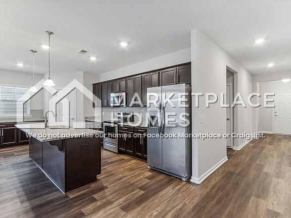 4th image of 213 Sessile Oak Dr