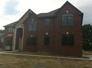 47626 Cheltenham Dr, Novi, MI