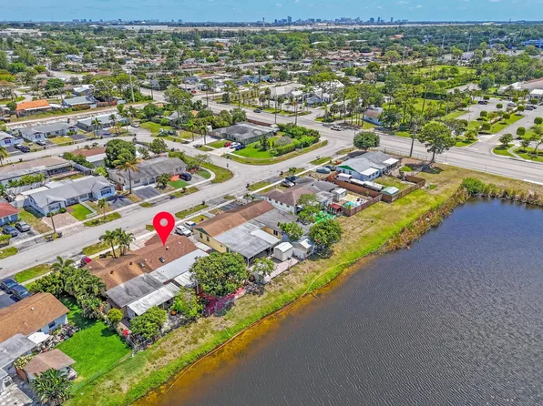 5082 Grant Lane, West Palm Beach, FL 33415