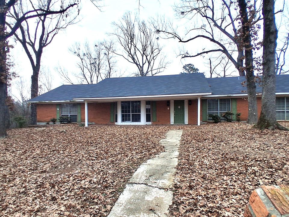 1st image of 10 Ironwood Dr