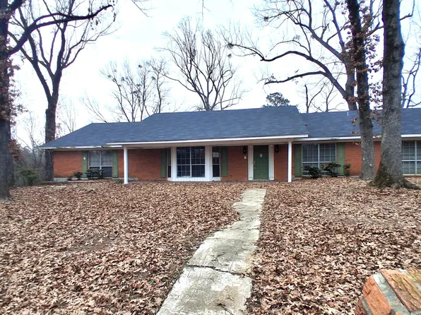 10 Ironwood Dr, Texarkana, TX 75503