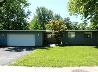 17101 E R D Mize Rd, Independence, MO 64057