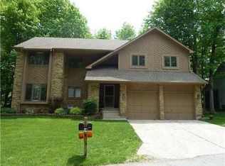 10987 Geist Woods South Dr, Indianapolis, IN 46256