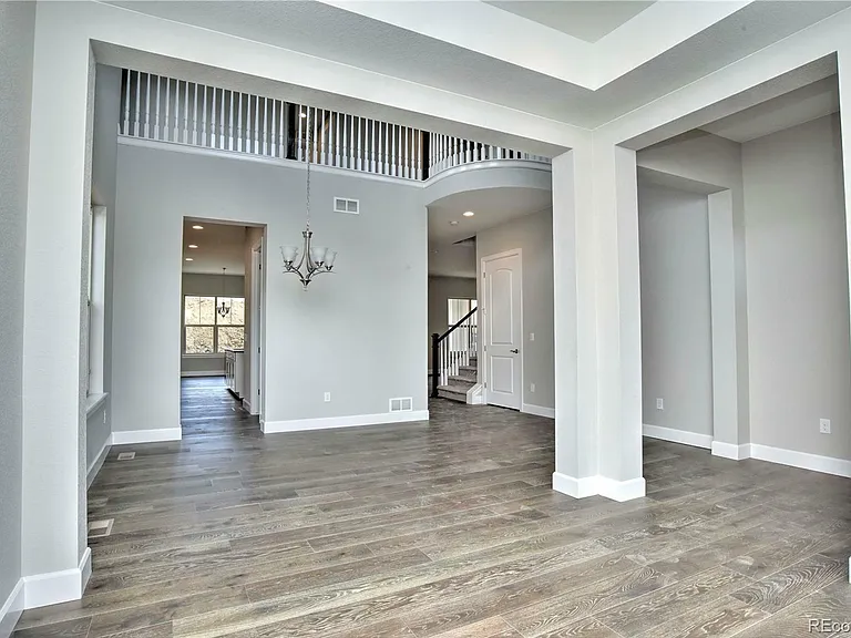 6040 S Olive Ct — Photo 3