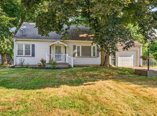 76 Helmar Dr, Spencerport, NY 14559