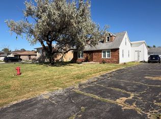 7700 W 83rd St, Bridgeview, IL 60455