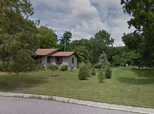 505 W Slifer St, Portage, WI 53901