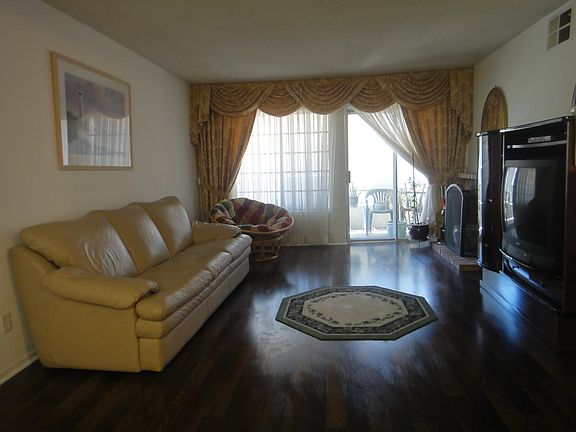 4th image of 20235 Keswick St Unit 201