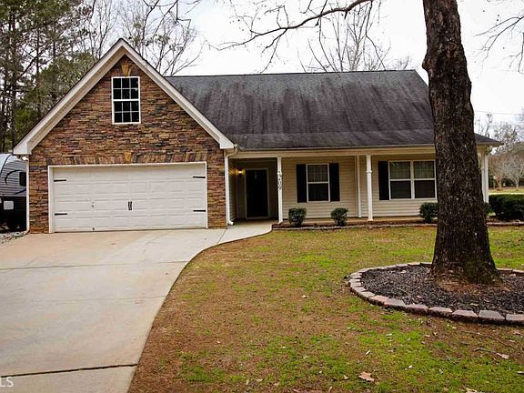 2nd image of 209 Green Cir