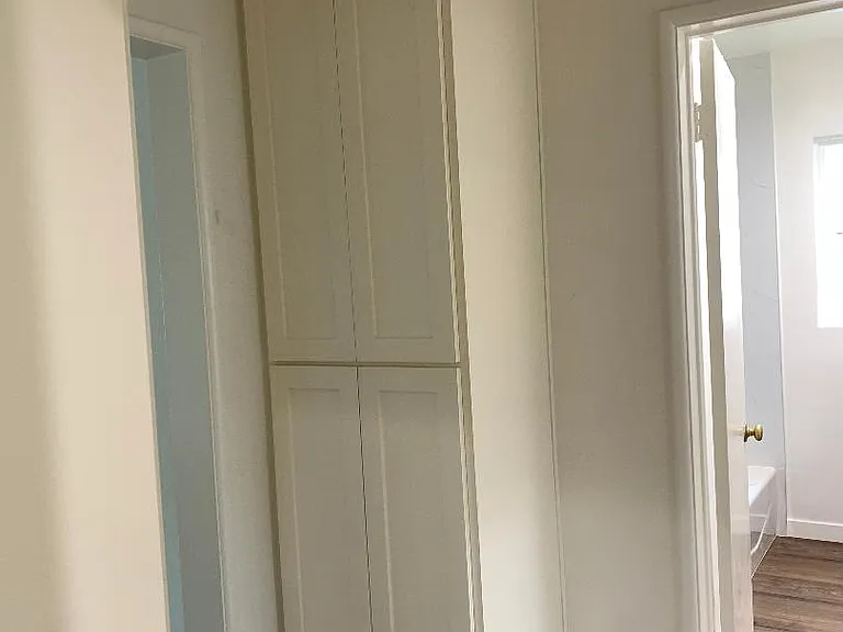 HALL LINEN STORAGE