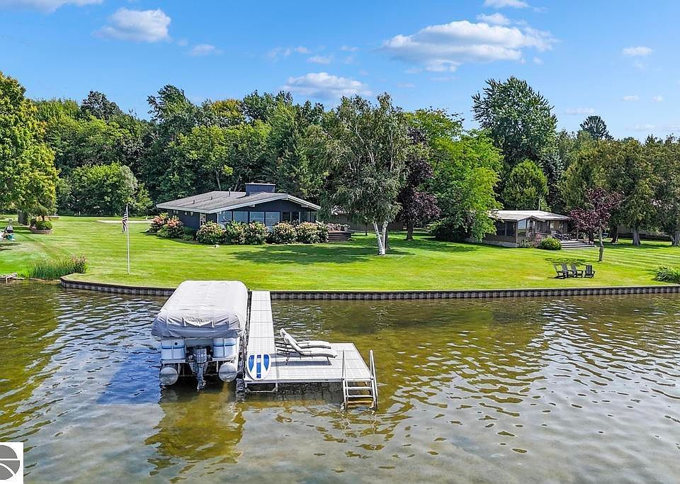1st image of 3748 E Duck Lake Rd