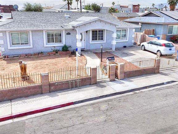 3rd image of 6221 Casada Way