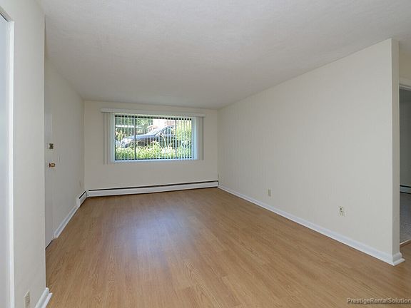 4th image of 104 Babcock St #46
